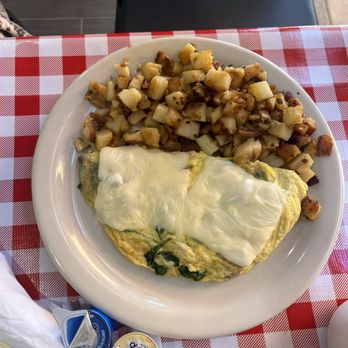 The Galloping Hen - Spinach and Mushroom Omelette - Breakfast & Brunch Near Me - Thousand Oaks, California The Galloping Hen - Spinach and Mushroom Omelette - Breakfast & Brunch Near Me - Thousand Oaks, California