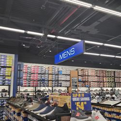 SKECHERS Warehouse Outlet