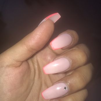 D'Vine Nails Spa - Nail Salons Near Me - Anaheim, California