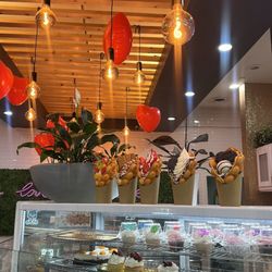 Helloo boba - Very nice place, last but not least the attention, the guy who served me was super arrogant