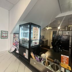 Boba Lounge - Counter