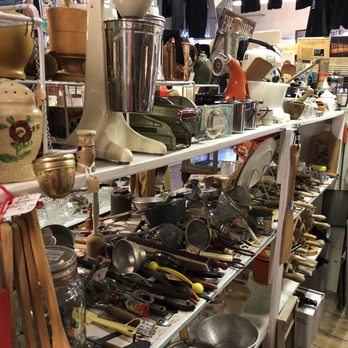Baker's Antiques - Antiques Near Me - Lynchburg, Tennessee