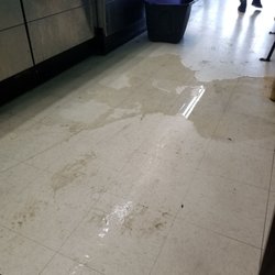 M O M's Laundromat