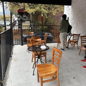 The Greedy Bunch - Exterior/Outside: Outdoor Seating - African Near Me - Atlanta, Georgia