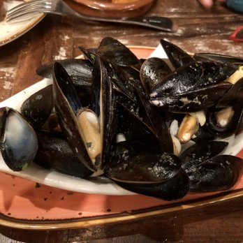 Sangria Tapas Restaurant - MEJILLONES AL VINO Mussels, garlic albariño white wine sauce. These were gobbled up. - Tapas/Small Plates Near Me - Mahwah, New Jersey