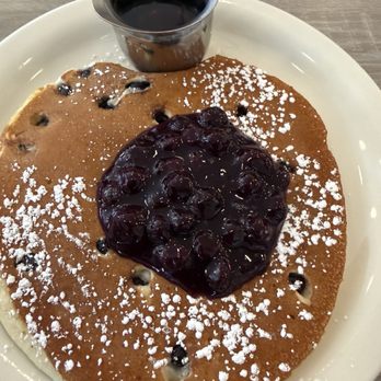Millie's Cafe - Pasadena - Blueberry pancakes - Breakfast & Brunch Near Me - Pasadena, California