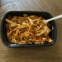 China King - Chicken Lo Mein