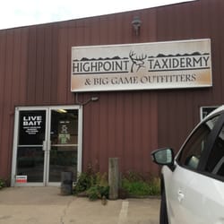High Point Taxidermy - Front entrance