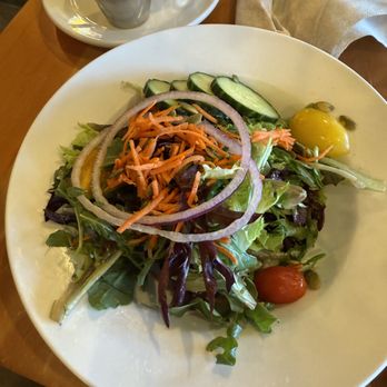 Full Sail Brew Pub - House Salad - Pubs Near Me - Hood River, Oregon Full Sail Brew Pub - House Salad - Pubs Near Me - Hood River, Oregon