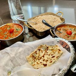 Royal India Cuisine - The service and food was excellent. We had the garlic chili naan, brown rice, tikka masala and classic curry. We will be back.