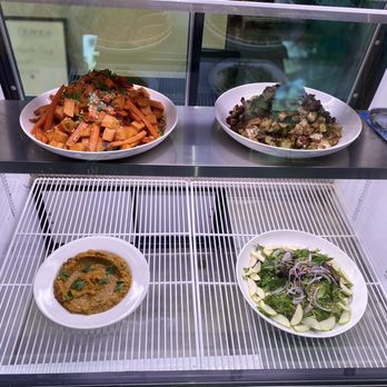 Calabash - Northern Iranian Komaaj Mazze specialties - Wine Bars Near Me - Oakland, California