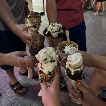 Cones On Kihei - Everyone's ice cream - Ice Cream & Frozen Yogurt Near Me - Kihei, Hawaii