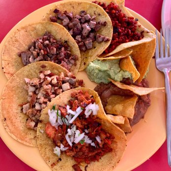 Carnitas Michoacán - Tenderloin and sirloin tacos were my favorites! - Mexican Near Me - Cancún, ROO