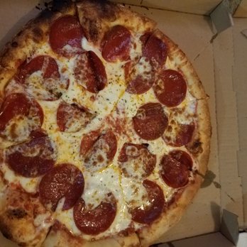 Twisted Pies Pizzeria - Pepperoni pizza - Pizza Near Me - Mesa, Arizona Twisted Pies Pizzeria - Pepperoni pizza - Pizza Near Me - Mesa, Arizona