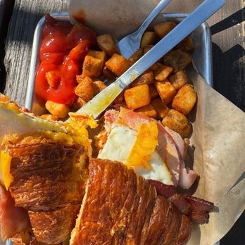 Piggy's Kitchen & Bar - Breakfast & Brunch Near Me - Houston, Texas Piggy's Kitchen & Bar - Breakfast & Brunch Near Me - Houston, Texas