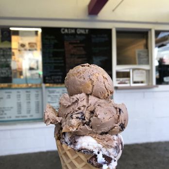 Lib's Dairy Treats - Ice Cream & Frozen Yogurt Near Me - Portland, Maine
