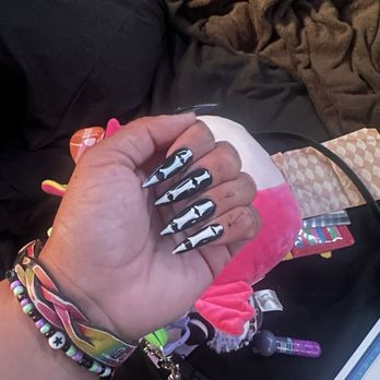 Oasis Nail Spa - Uptown - Fulls with my Halloween nails - Nail Salons Near Me - Whittier, California Oasis Nail Spa - Uptown - Fulls with my Halloween nails - Nail Salons Near Me - Whittier, California