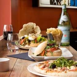 B&B Hôtel - Restaurant La Pizza - accès direct