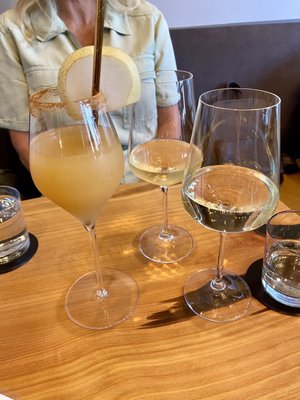 Be Bubbly Tastings & Travel by null