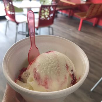 La Blanca Nieves - Pistachio underneath, Strawberry cream on top. - Fast Food Near Me - Indianapolis, Indiana La Blanca Nieves - Pistachio underneath, Strawberry cream on top. - Fast Food Near Me - Indianapolis, Indiana
