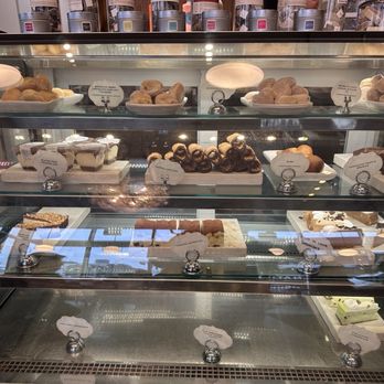 Amato Gelato - Ice Cream & Frozen Yogurt Near Me - Calgary, Alberta