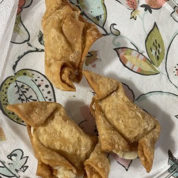 On's Thai Kitchen - Cream cheese wonton - Thai Near Me - Saint Paul, Minnesota On's Thai Kitchen - Cream cheese wonton - Thai Near Me - Saint Paul, Minnesota
