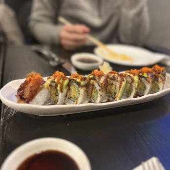 Thai Oishi - Boston - Dragon Roll - Thai Near Me - Boston, Massachusetts Thai Oishi - Boston - Dragon Roll - Thai Near Me - Boston, Massachusetts