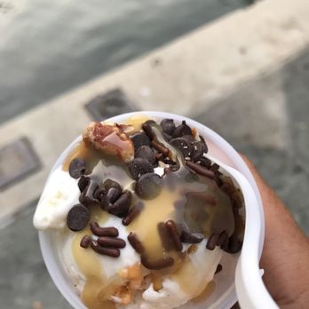 San Antonio FoodK - Pecan Butterscotch Ice Cream - Local Flavor Near Me San Antonio FoodK - Pecan Butterscotch Ice Cream - Local Flavor Near Me