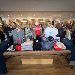 M.Fredric - Retro brand tees