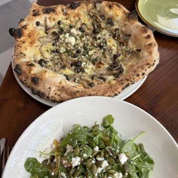Doppio Zero Campbell - Fungo pizza and nectarine salad - Italian Near Me - Campbell, California