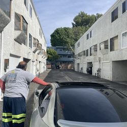 Arana Towing - Drivers getting ready to tow my car!