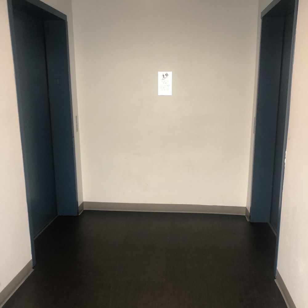 Marlon Manor - The floors are so clean and the building smells amazing. So impressed! - Apartments Near Me - Los Angeles, California