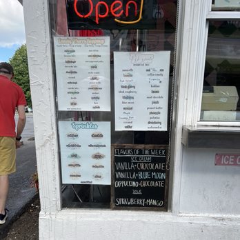 Lickety Split - Ice Cream & Frozen Yogurt Near Me - East Greenbush, New York Lickety Split - Ice Cream & Frozen Yogurt Near Me - East Greenbush, New York