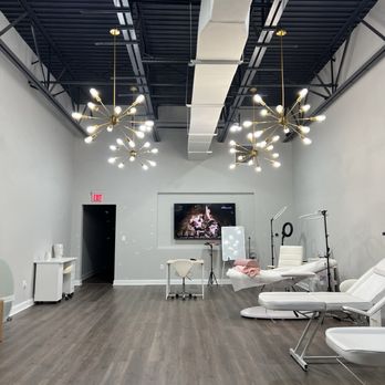 V-BEAUTY - Salon - Eyebrow Services Near Me - Jacksonville, Florida V-BEAUTY - Salon - Eyebrow Services Near Me - Jacksonville, Florida