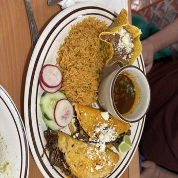 Tlalli Tacos & Mexican Catering - Birria Tacos - Tacos Near Me - Springfield, Massachusetts Tlalli Tacos & Mexican Catering - Birria Tacos - Tacos Near Me - Springfield, Massachusetts