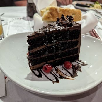 Amore - Chocolate cake - Wine Bars Near Me - Grand Ronde, Oregon Amore - Chocolate cake - Wine Bars Near Me - Grand Ronde, Oregon