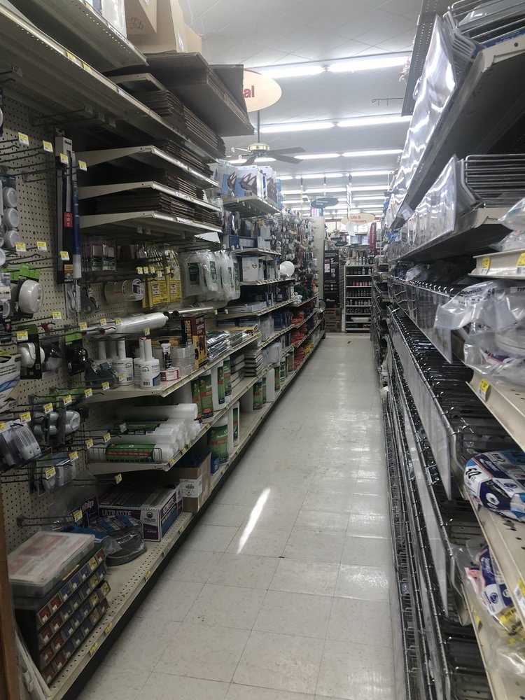 DIAMOND LAKE HARDWARE Updated September 2024 36 Reviews 5425