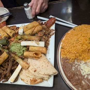 El Pescador - Fillmore - don alejo combo plate was massive and amazing - Mexican Near Me - Fillmore, California El Pescador - Fillmore - don alejo combo plate was massive and amazing - Mexican Near Me - Fillmore, California