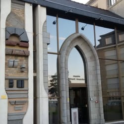 Musee d'Art Moderne Richard Anacréon - Façade.