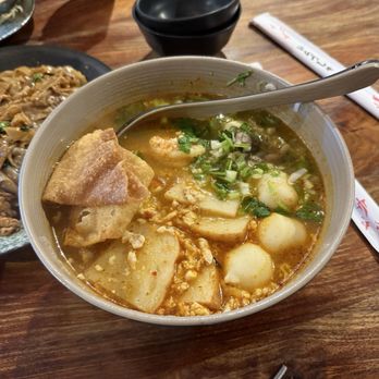 Siam Station - N7. Tom Yum Noodles - Thai Near Me - Cupertino, California