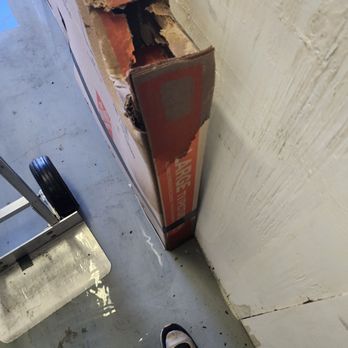 Extra Space Storage - Water damage and rodent droppings - Self Storage Near Me - Davie, Florida