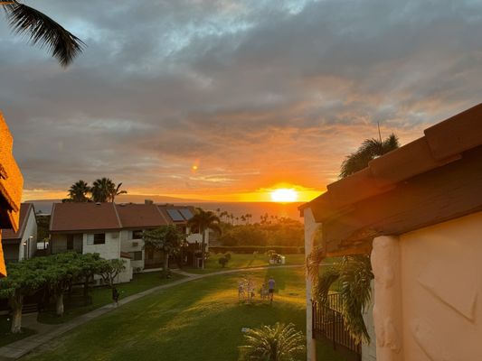 Aston Maui Hill Resort by null