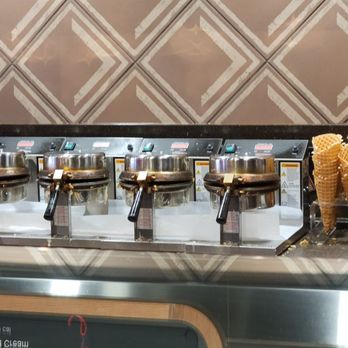 Salt & Straw - Ice Cream & Frozen Yogurt Near Me - Fort Worth, Texas Salt & Straw - Ice Cream & Frozen Yogurt Near Me - Fort Worth, Texas