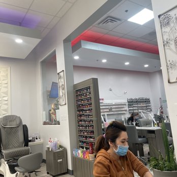 Awesome Nails & Wax - Nail Salons Near Me - Olathe, Kansas