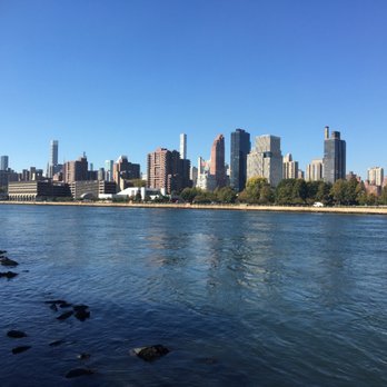Rainey Park - Waterfront views - Parks Near Me - Astoria, New York