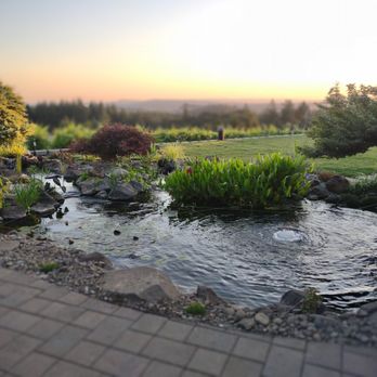 Bravuro Cellars - Wine Tasting Room Near Me - Amity, Oregon Bravuro Cellars - Wine Tasting Room Near Me - Amity, Oregon