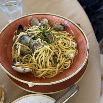 Scoma's of Sausalito - Pasta with clams; lots of clams - Seafood Near Me - Sausalito, California Scoma's of Sausalito - Pasta with clams; lots of clams - Seafood Near Me - Sausalito, California