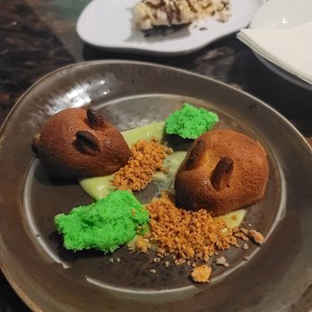 XO Restaurant - Brown butter bunny butter mochi. SO ADORABLE and tastes amazing. Ice cream pie in the back. - Asian Fusion Near Me - Honolulu, Hawaii XO Restaurant - Brown butter bunny butter mochi. SO ADORABLE and tastes amazing. Ice cream pie in the back. - Asian Fusion Near Me - Honolulu, Hawaii