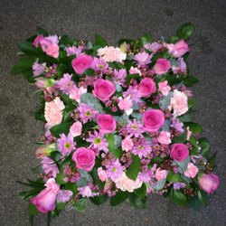 Dales Florist - Cushion