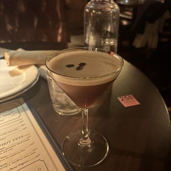 Gilt Bar - Espresso martini - New American Near Me - Chicago, Illinois Gilt Bar - Espresso martini - New American Near Me - Chicago, Illinois